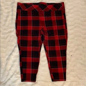 Torrid Cropped Pixie Pant